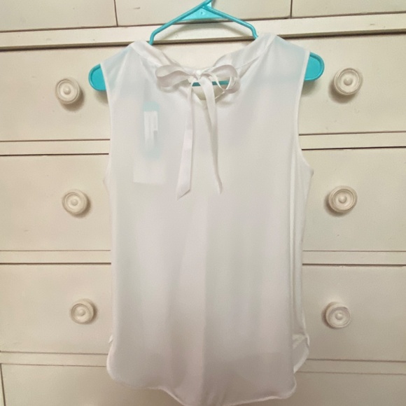 2 Hawthorne/Stitchfix Tops - Picture 4 of 5